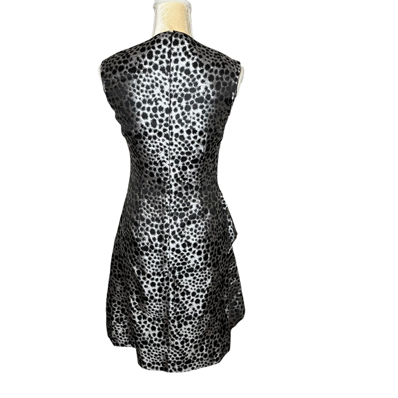 Pringle Of Scotland Black And Silver Ruffle Dress Euc Silk Size Us 6 — image 6 of 8
